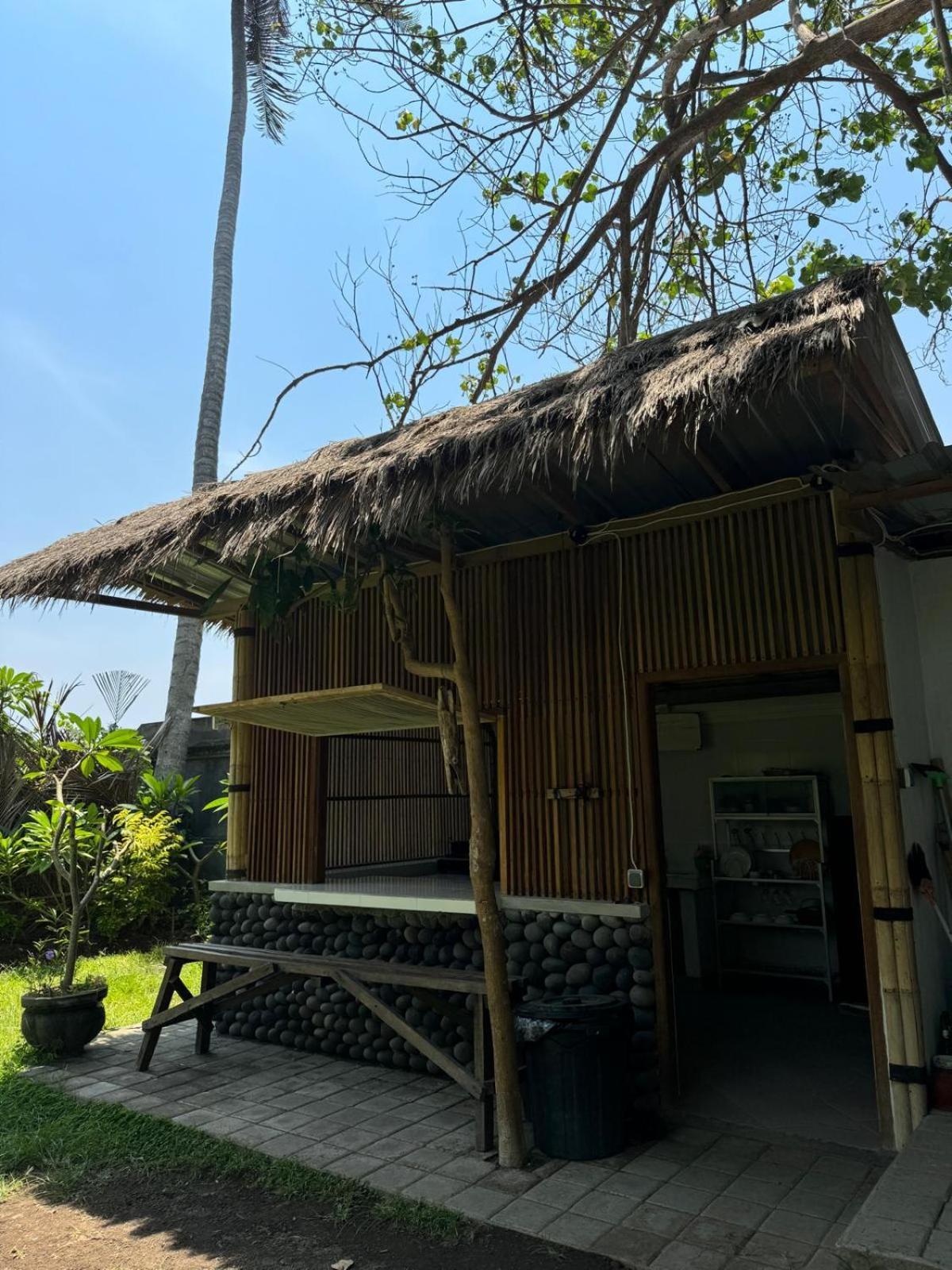 Secret Moon Beach House Jasri 外观 照片