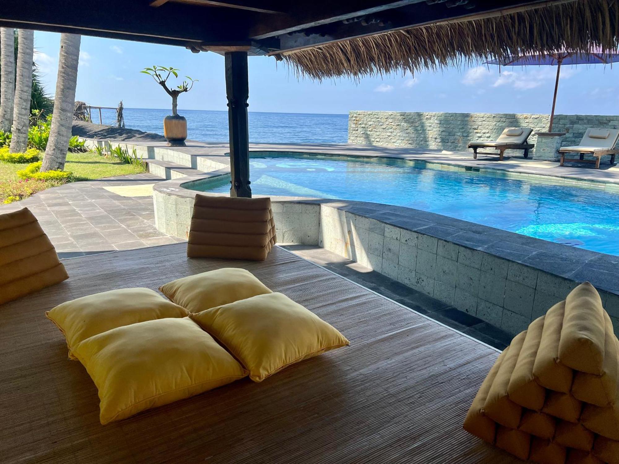 Secret Moon Beach House Jasri 外观 照片