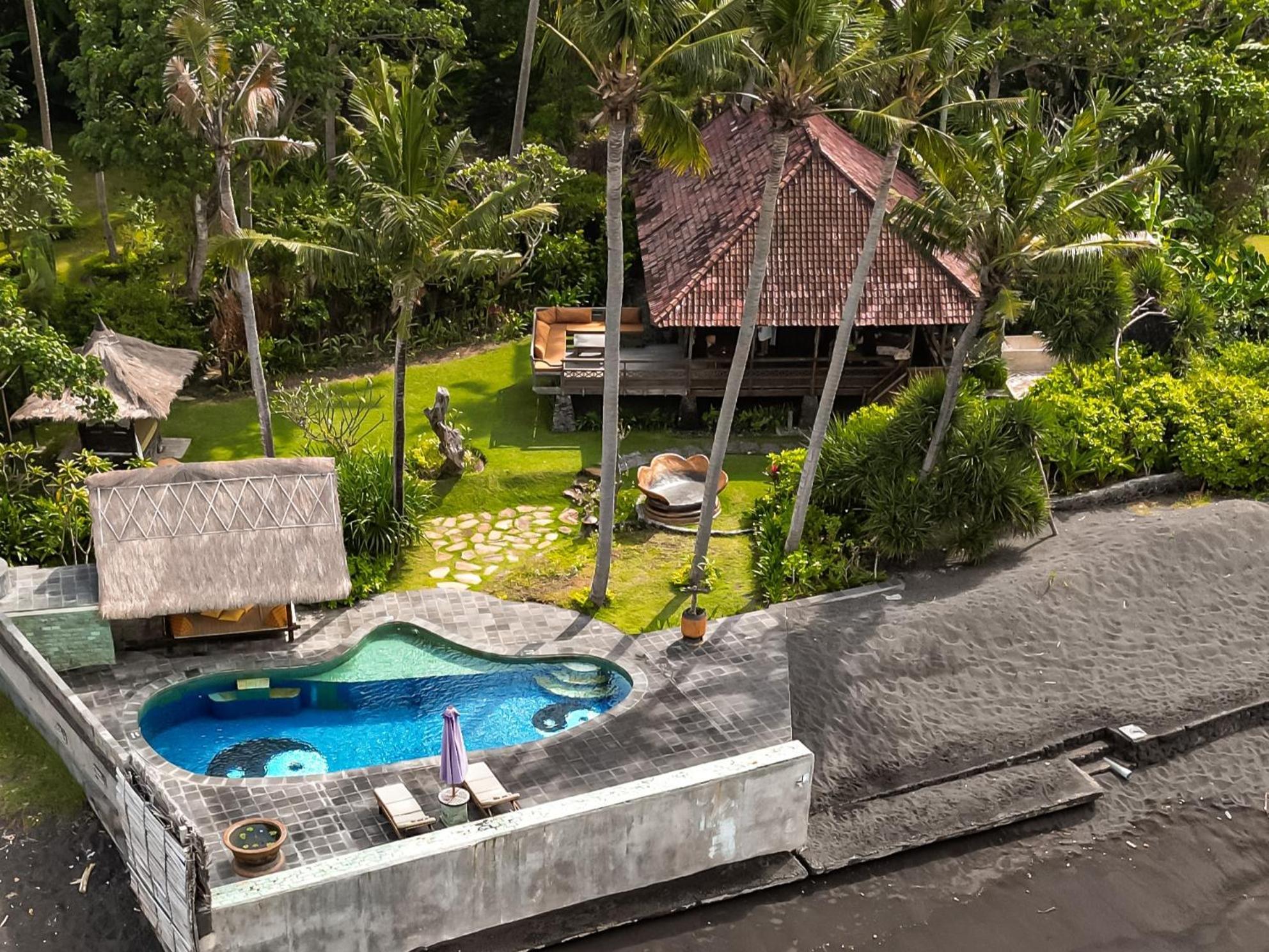 Secret Moon Beach House Jasri 外观 照片